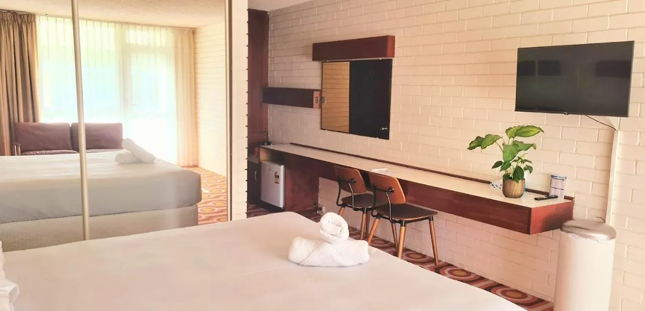 Indian Ocean Hotel Perth 3*,  Australia